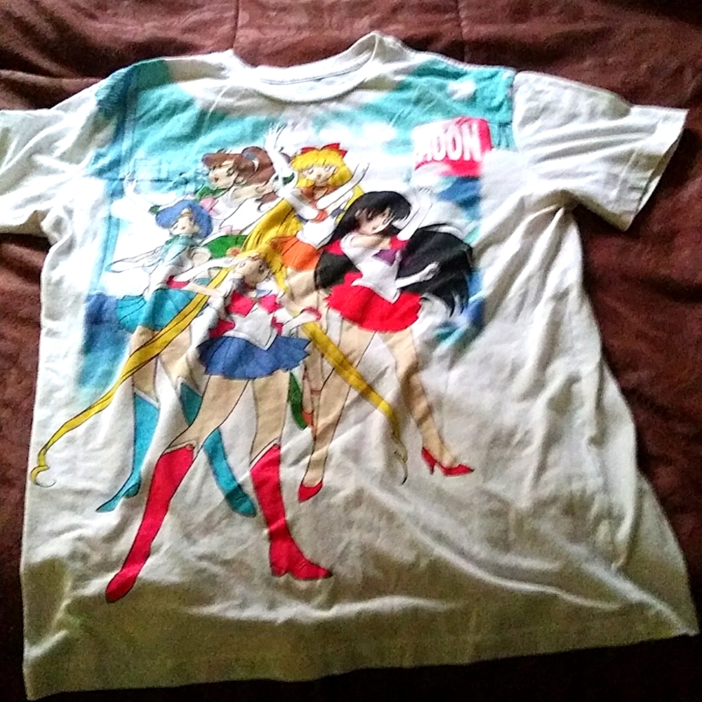 Sailors moon shirt!